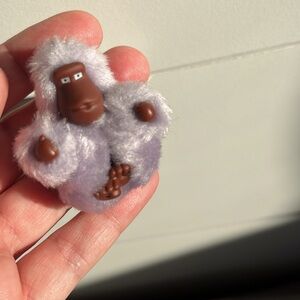 New. “Lenore” Collectible mnkyclip XS